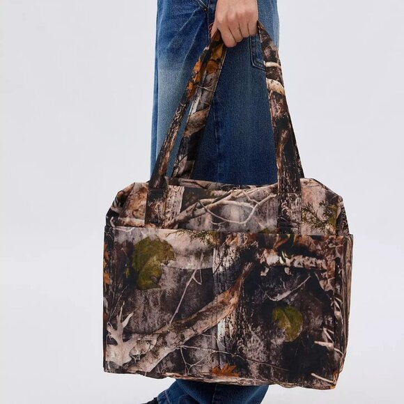 NWT Baggu Small Cloud Carry-on - Photo Forest - Picture 8 of 11